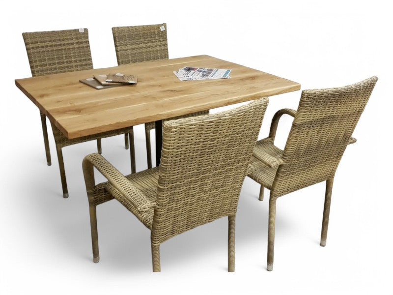 EGETRÆ Planke bord 130cm + 4 stol