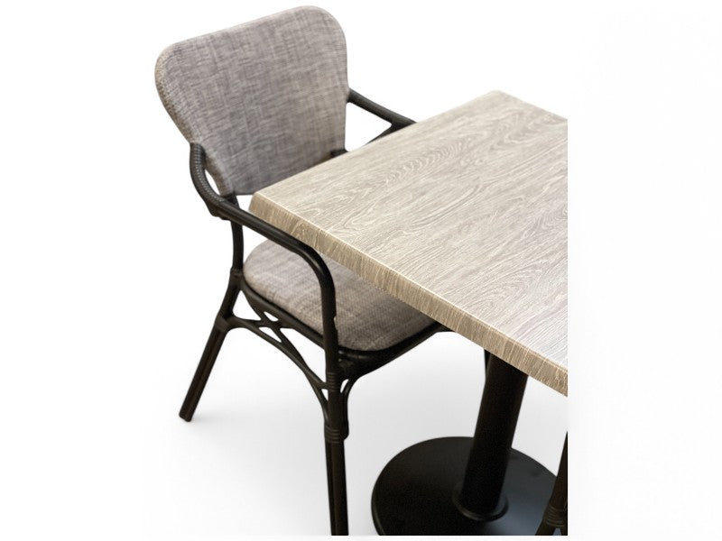 Laminat marmor struktur havebord og 2 Colmar stole, grå