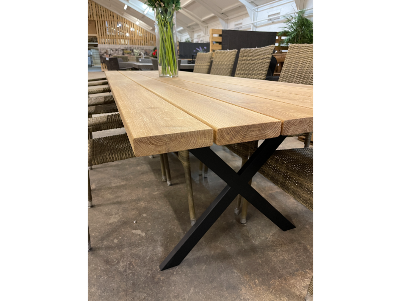 Planke Bord i Dansk massivt Egetræ -Havebord